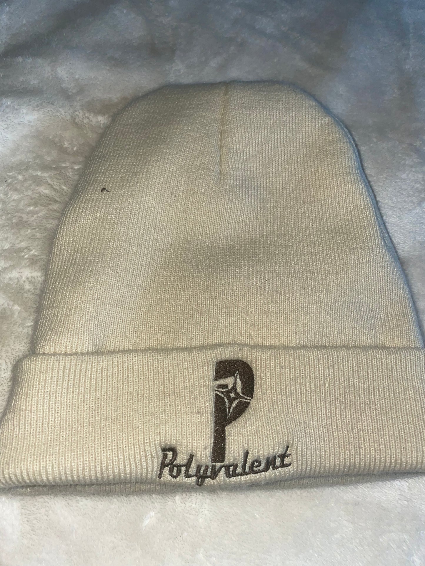 Satin-Lined Beanies (Cream+ Burgundy)